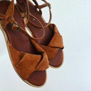 AE American eagle Boho Sandals